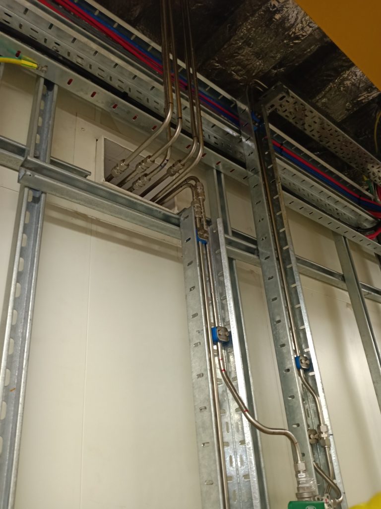 MSP INSTRUMENT AIR TUBING INSTALLATION Batam 6